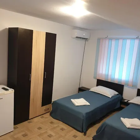 Hostel Dms Family House
