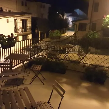 Auberge de jeunesse Dms Family House *