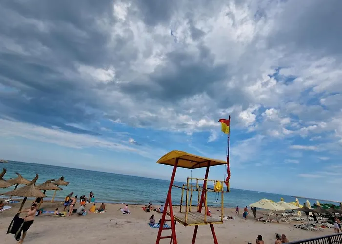 Hostel Dms Family House *